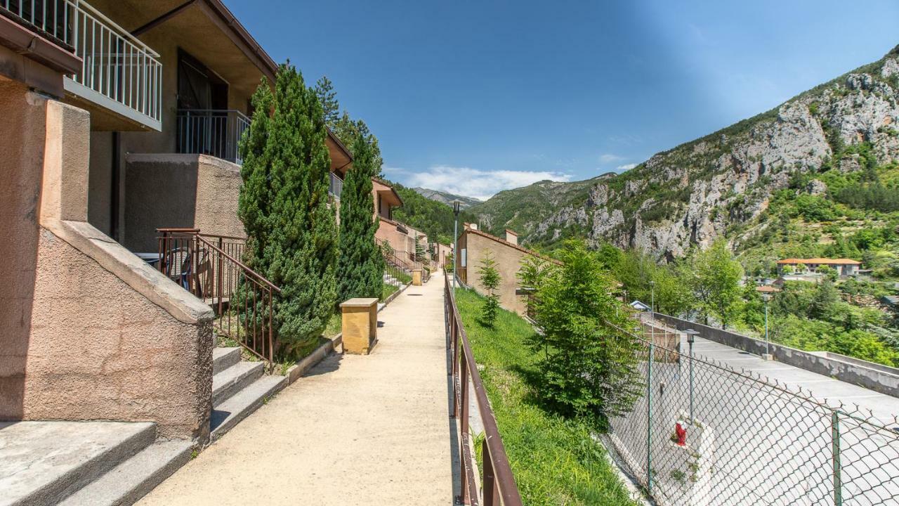 Vacanceole - Residence Les Gorges Rouges Гийом Экстерьер фото